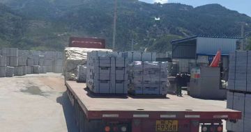 福州 芝麻白仿形路沿石，直形路沿石