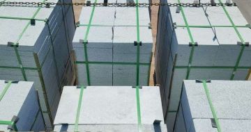 福州 芝麻白花岗岩5公分地铺石 花岗岩厂家工厂装车日常