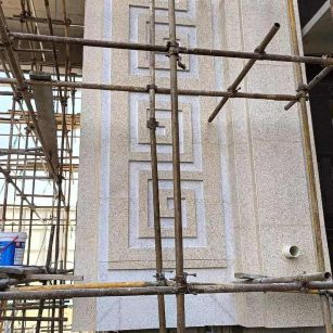 福州 黄金麻花岗岩别墅外墙干挂回纹造型效果