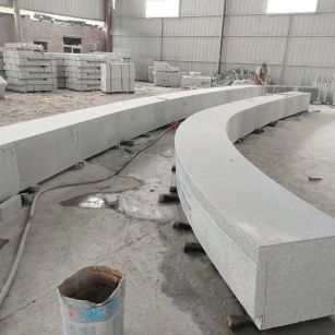 福州芝麻白花岗岩石板材 园林光面弧形坐凳