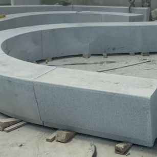 福州 芝麻白花岗岩光面弧形坐凳