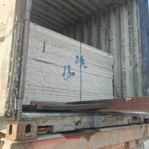 福州 芝麻白花岗岩石材3.0公分光面毛板装柜出货