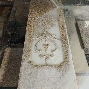 福州 黄金麻花岗岩异形加工雕刻栏杆大柱