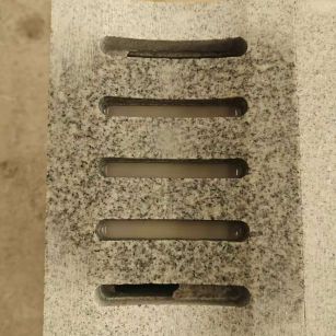 福州 芝麻白拉丝面花岗岩U型开槽排水槽