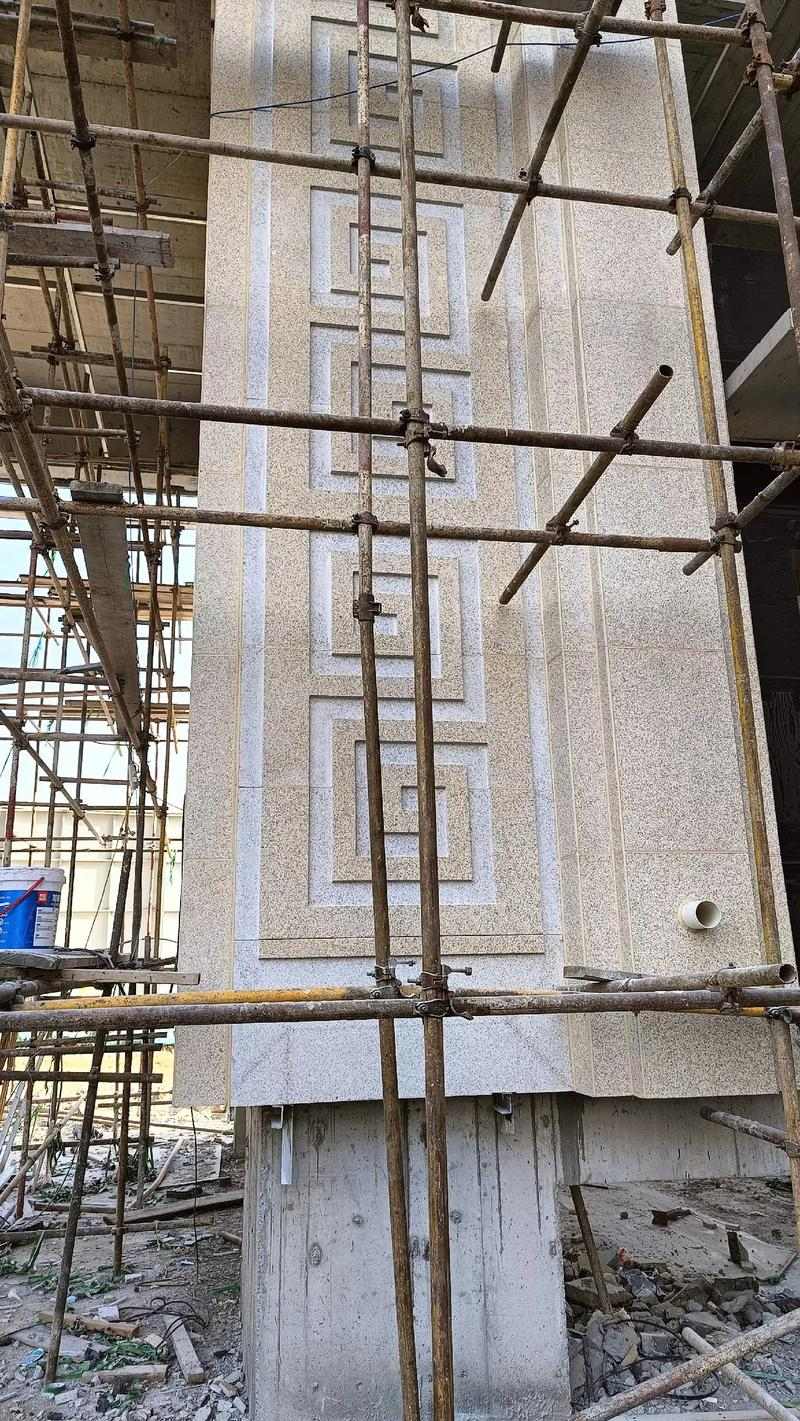 福州 黄金麻花岗岩别墅外墙干挂回纹造型效果