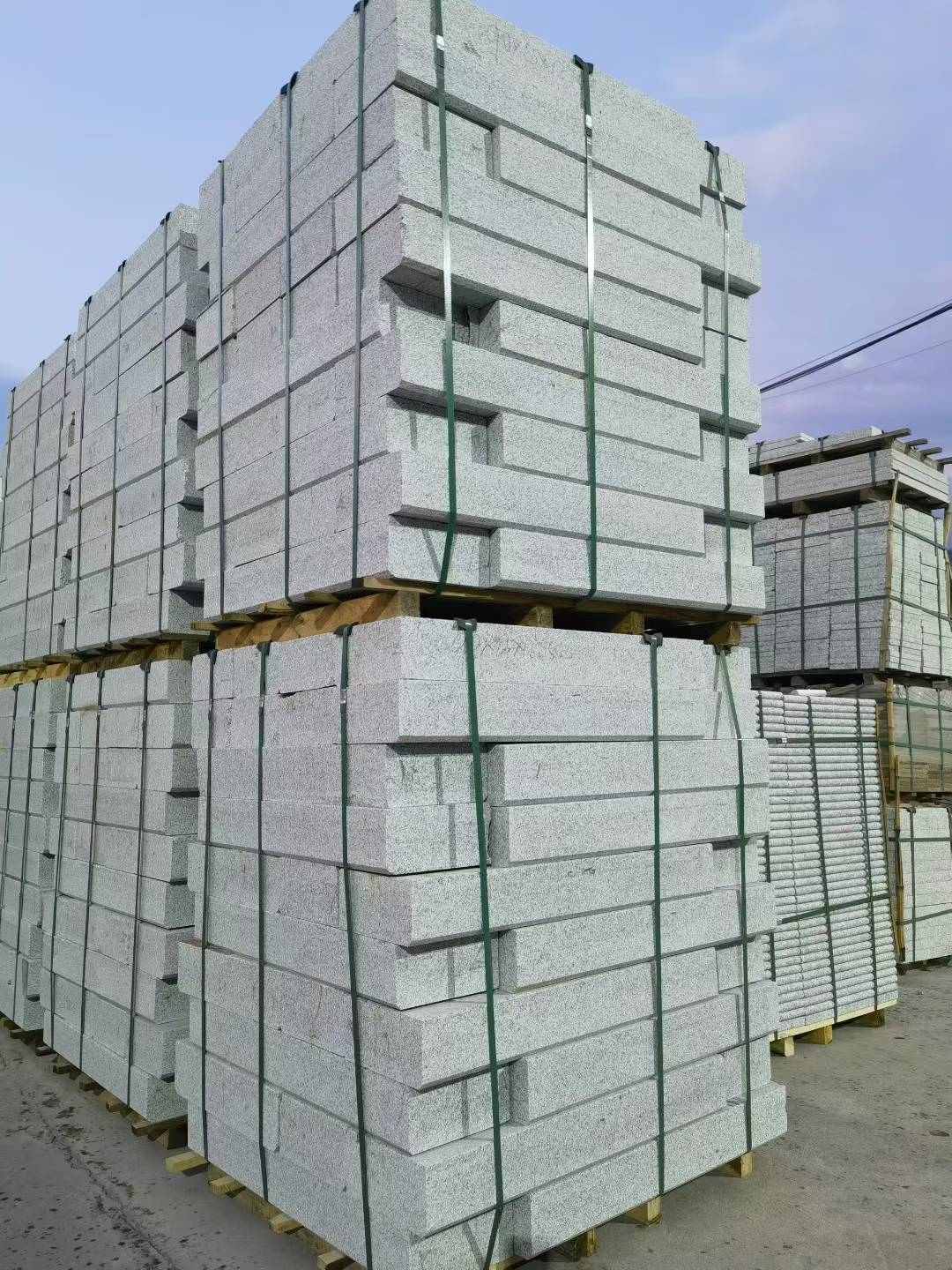 福州 芝麻白花岗岩路沿石，路缘石，路肩石，道牙，立缘石，马路牙子，街沿石，侧石等