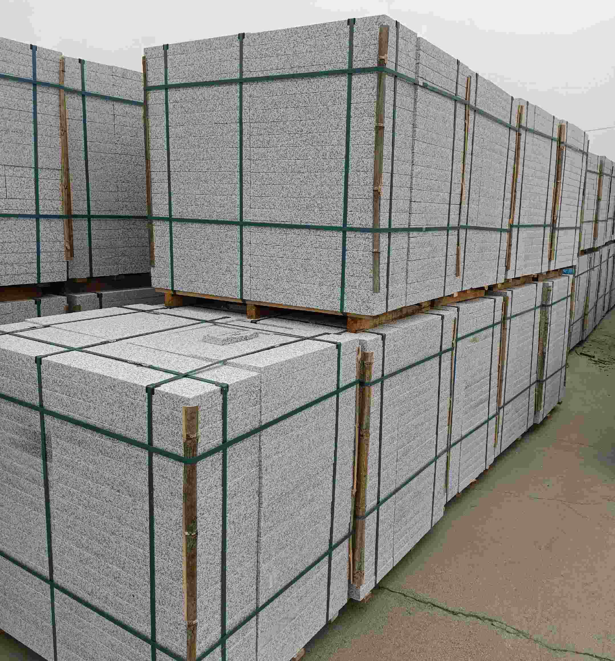 福州 白麻花岗岩石材荔枝面地铺石（300*600*50）