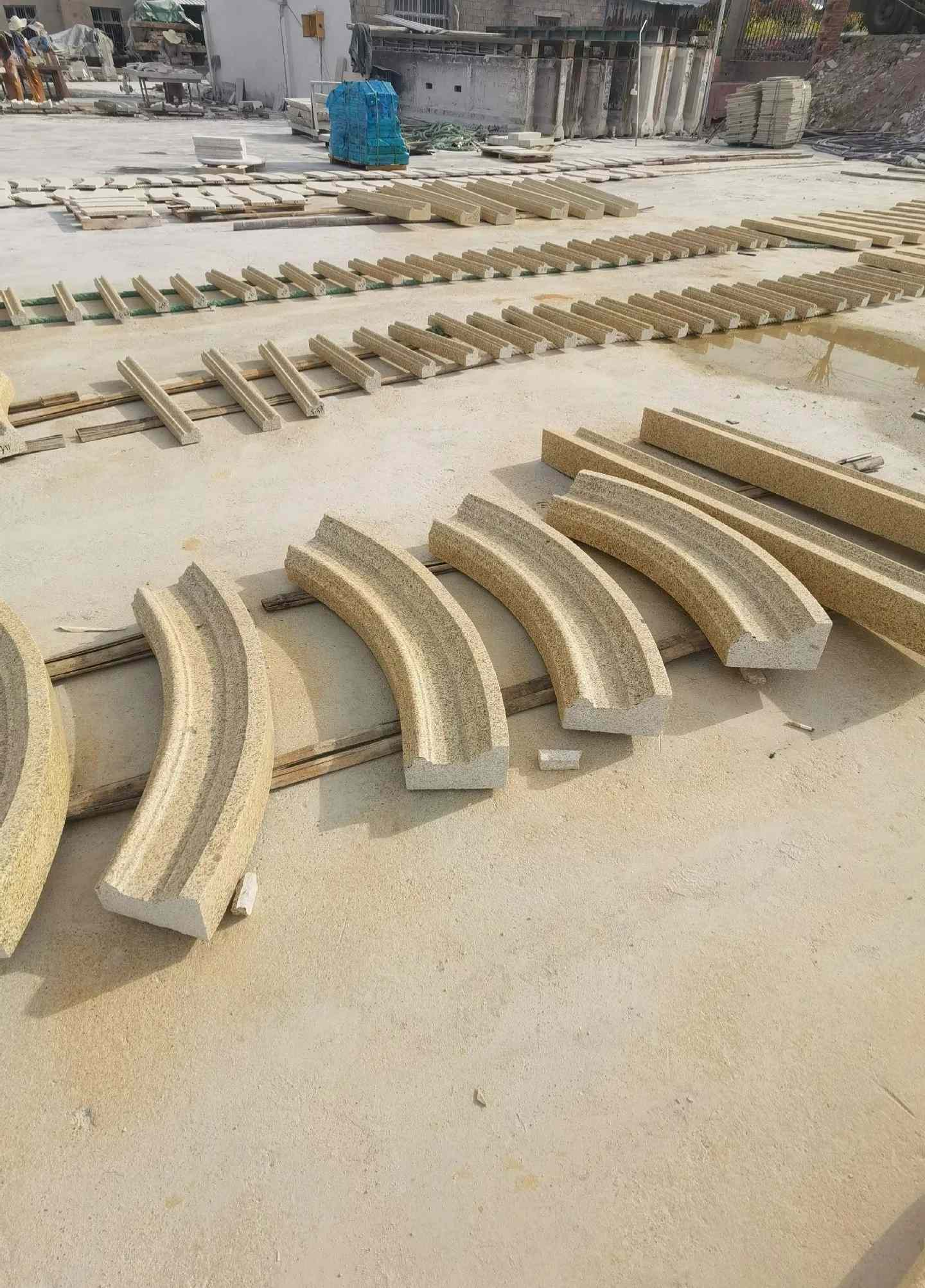 福州 黄金麻花岗岩别墅线条