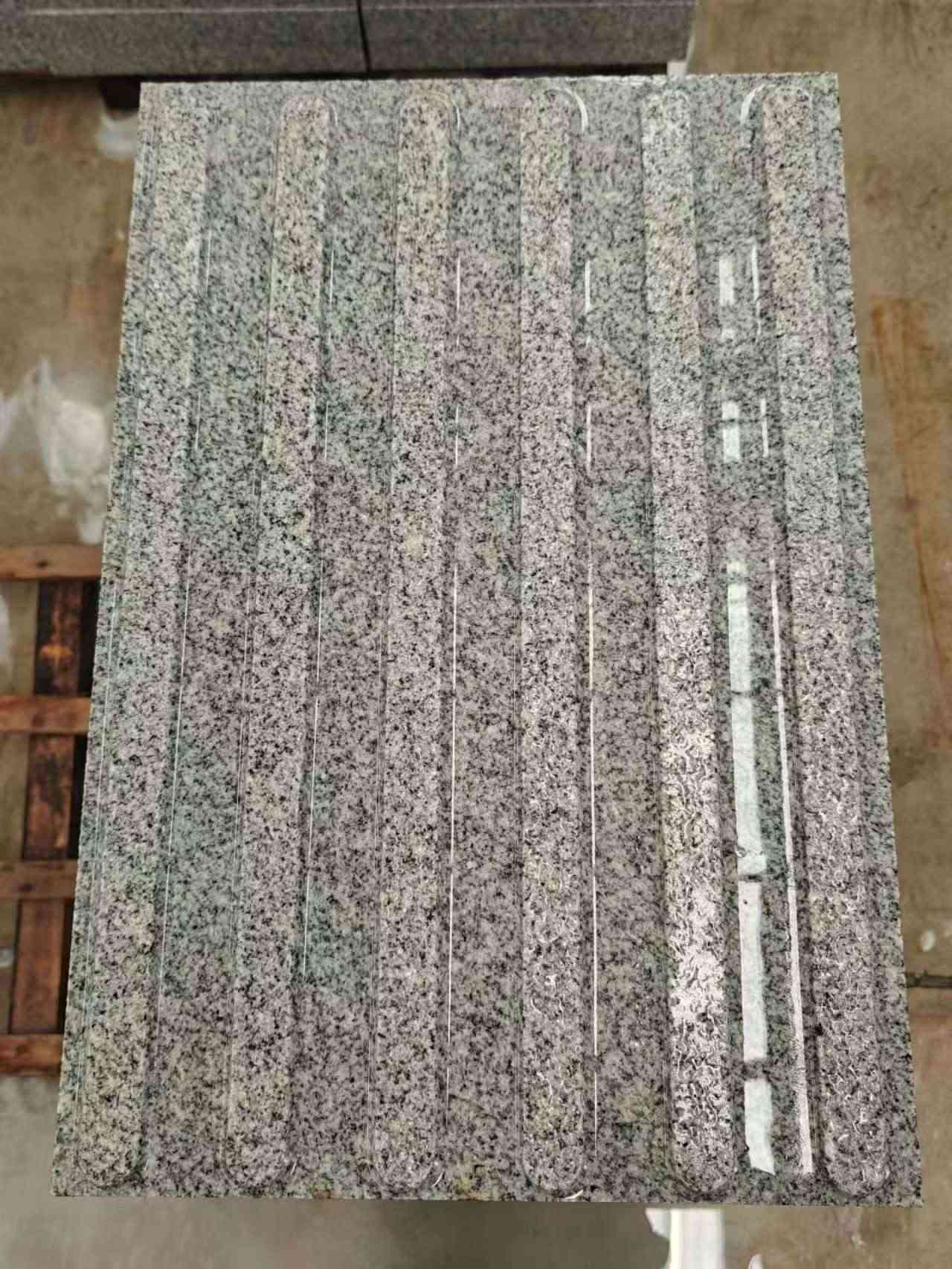 福州 芝麻白花岗岩荔枝面雕刻盲道，盲条