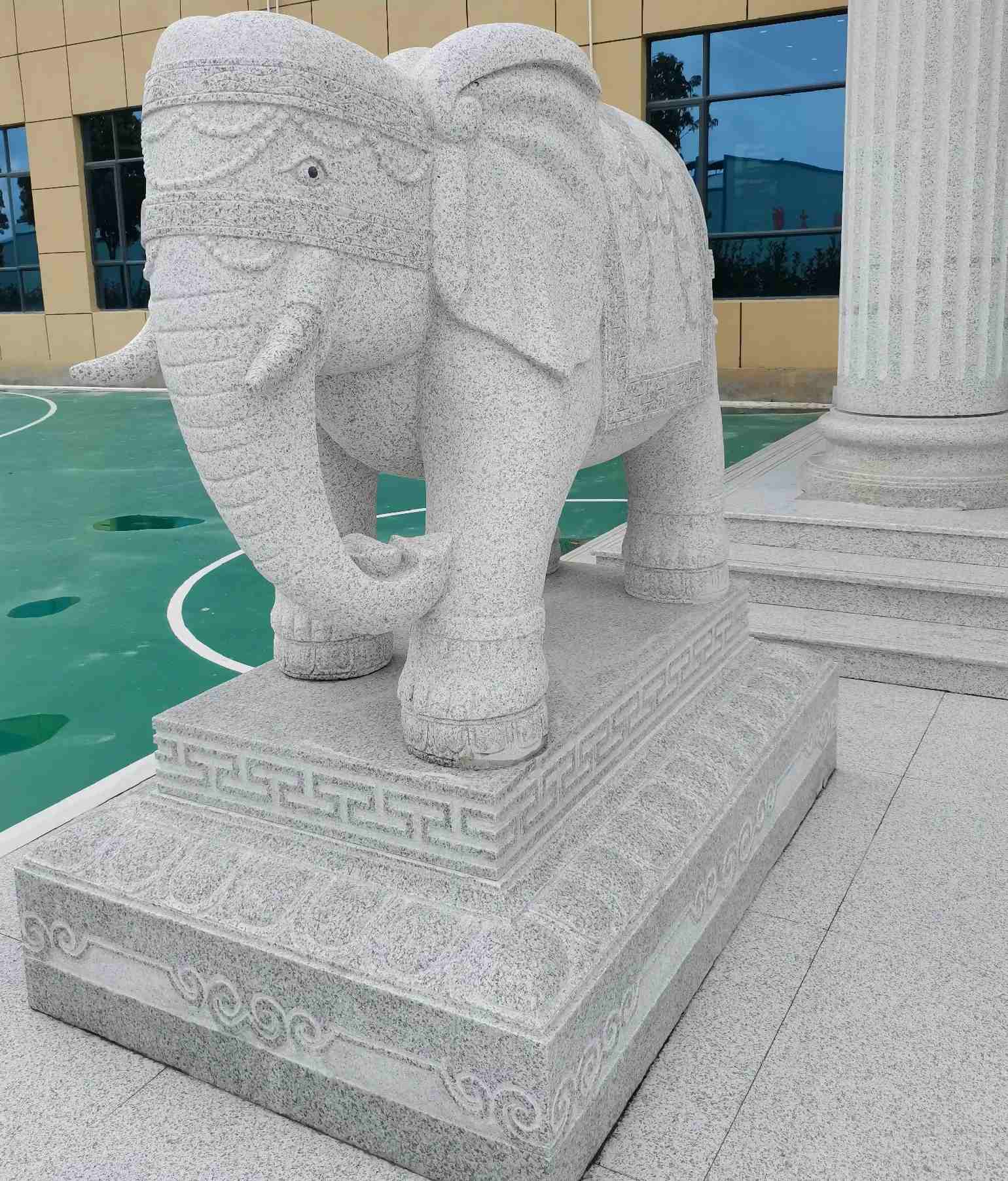 福州 白麻花岗岩动物异形石雕-大象