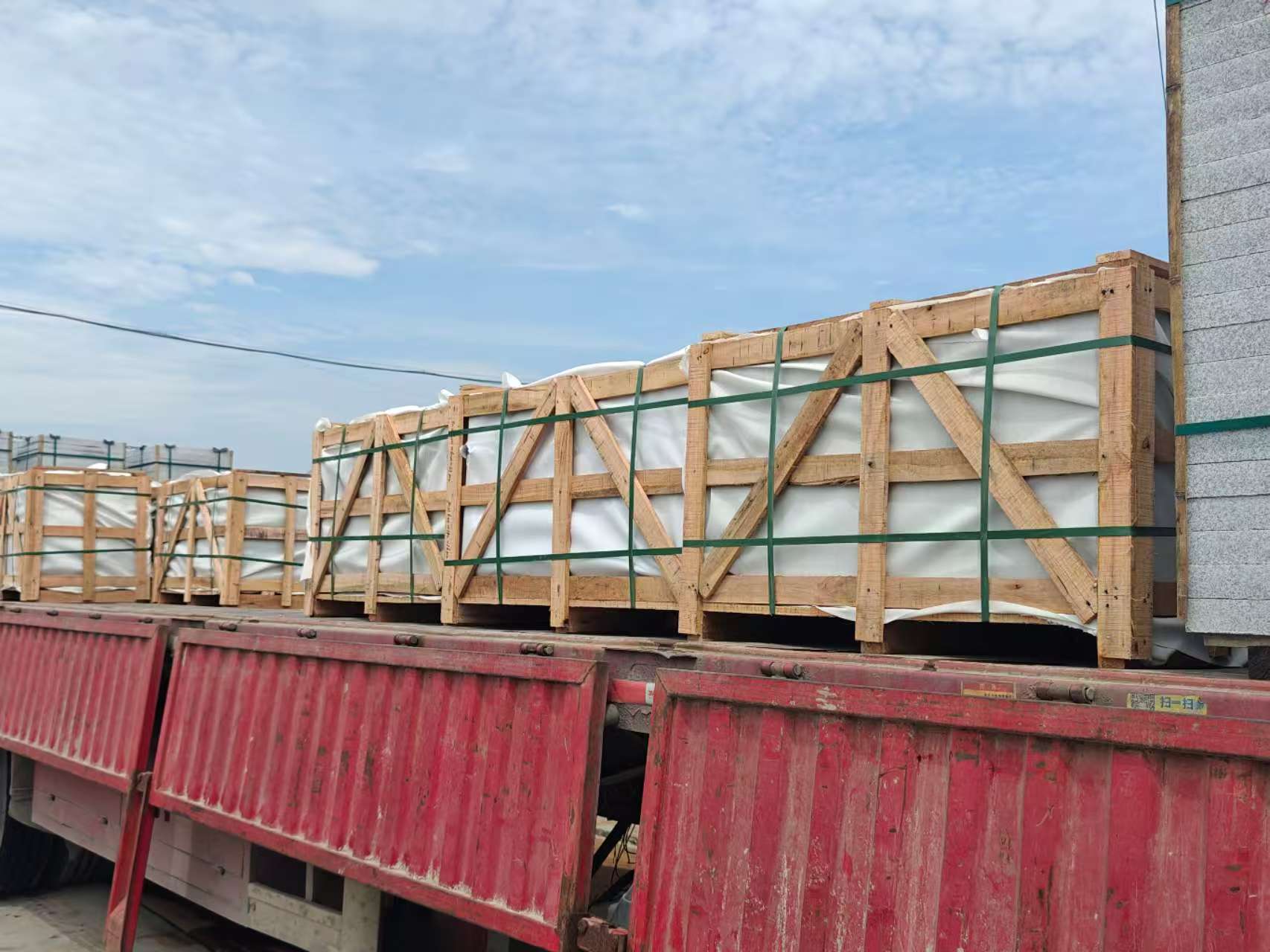 福州 芝麻白花岗岩地铺石出口专车-泰国游