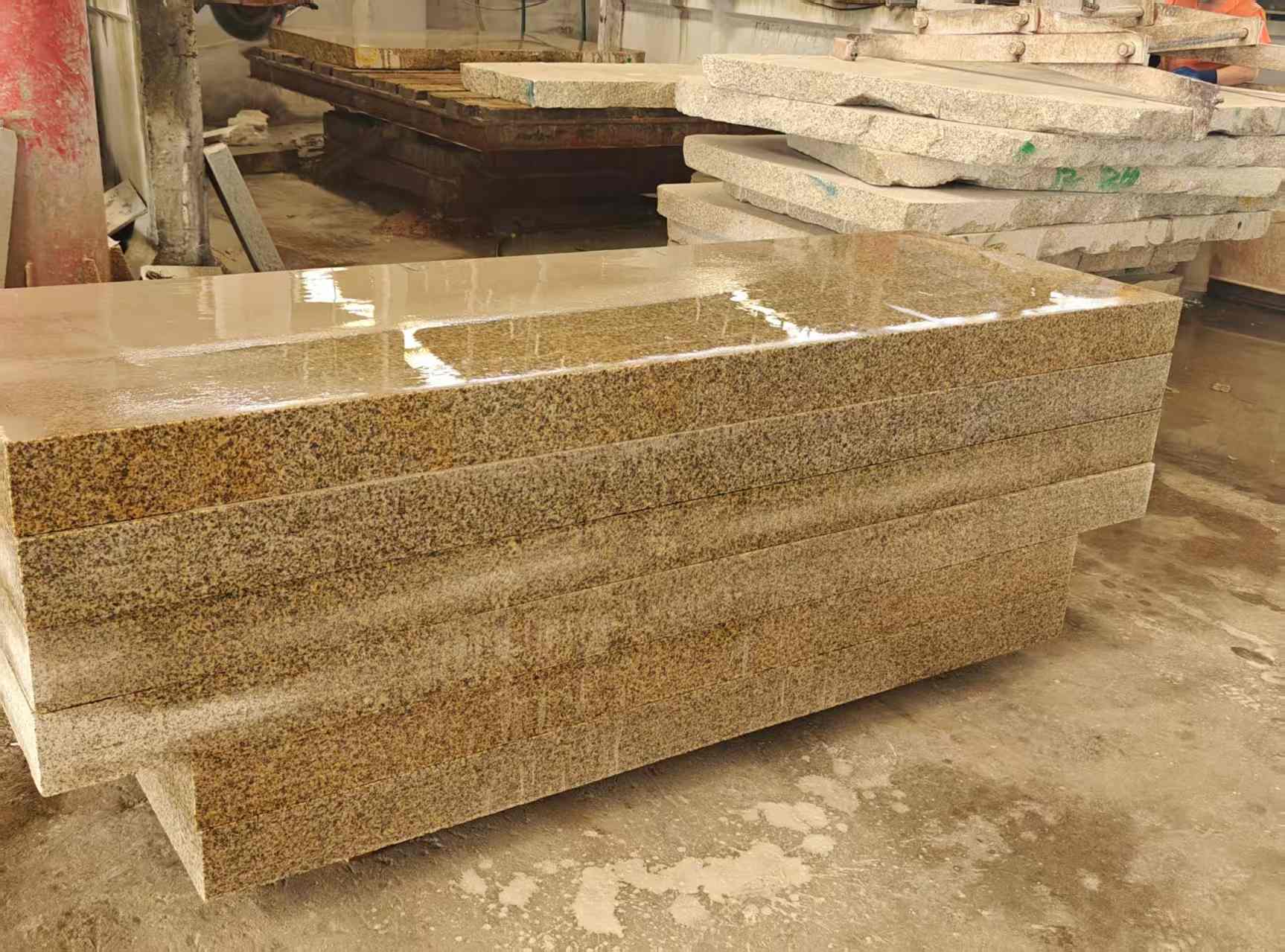 福州 黄金麻栏杆料半成品加工中