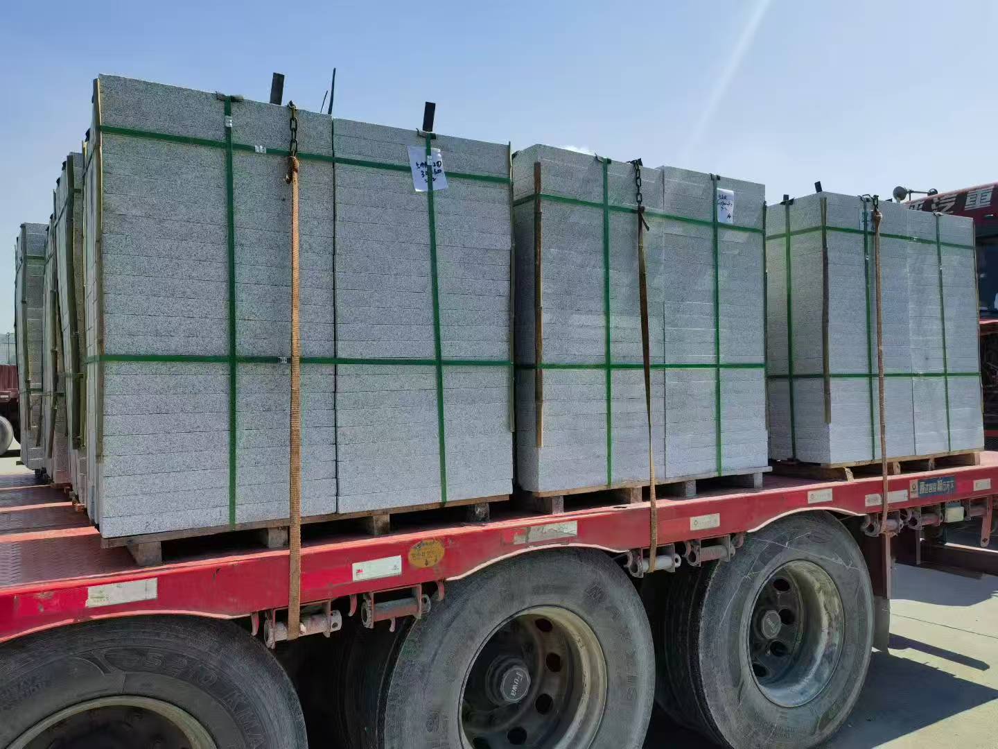 福州芝麻白花岗岩出货日常地铺石