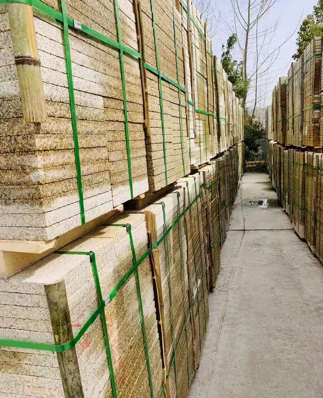 福州 黄金麻花岗岩荔枝面地铺石