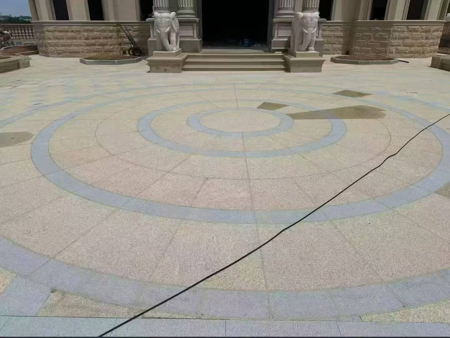 福州 黄金麻芝麻灰花岗岩石材地铺拼接效果